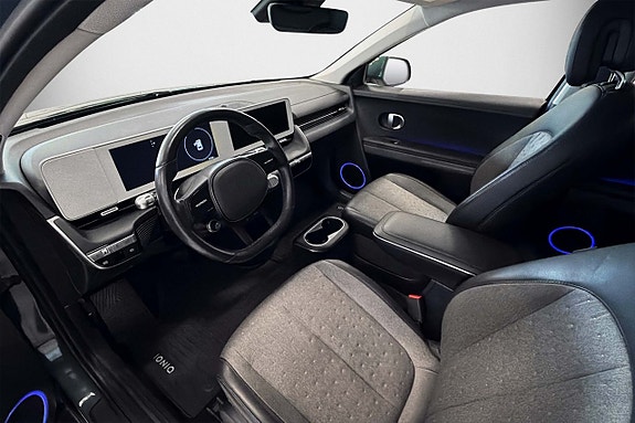 Hyundai Ioniq 5 5 of 8