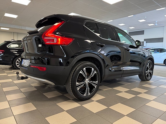Volvo XC40 6 of 26