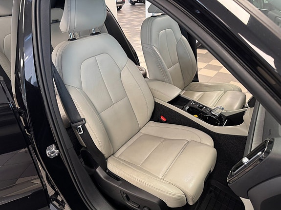 Volvo XC40 24 of 26