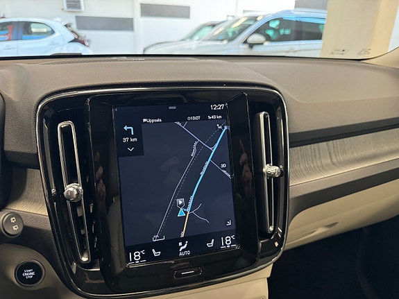 Volvo XC40 18 of 26