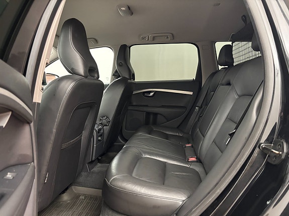 Volvo V70 15 of 23