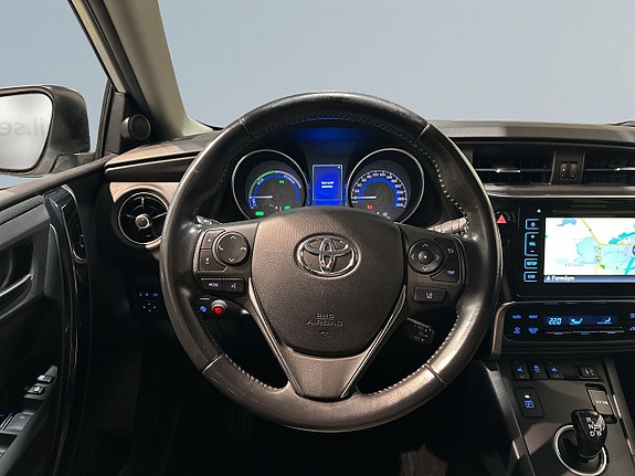 Toyota Auris 9 of 21