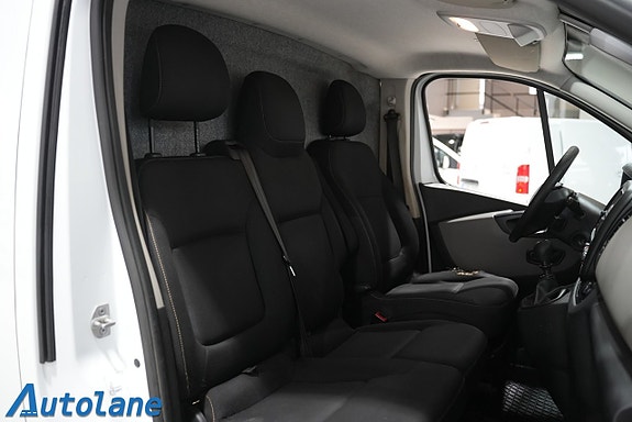 Renault Trafic 17 of 24
