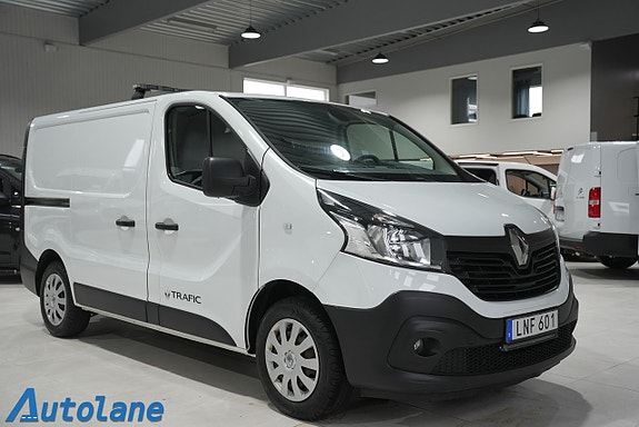 Renault Trafic 9 of 24