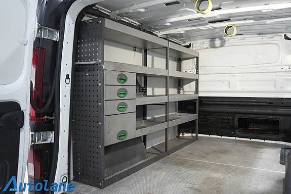 Renault Trafic 12 of 24