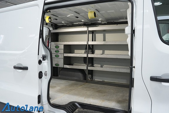 Renault Trafic 13 of 24