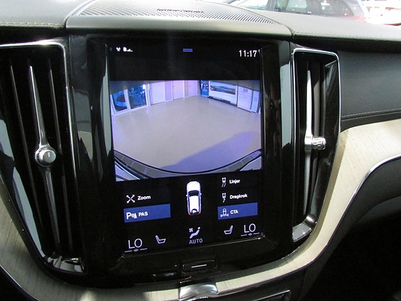 Volvo XC60 17 of 20