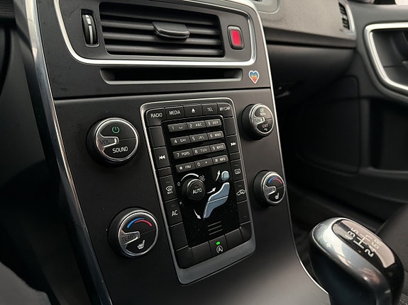 Volvo V60 21 of 28