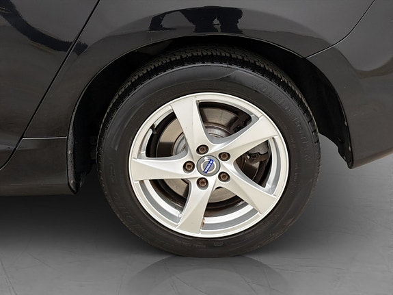 Volvo V60 26 of 28
