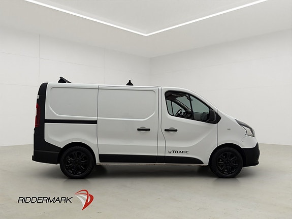 Renault Trafic 2 of 25