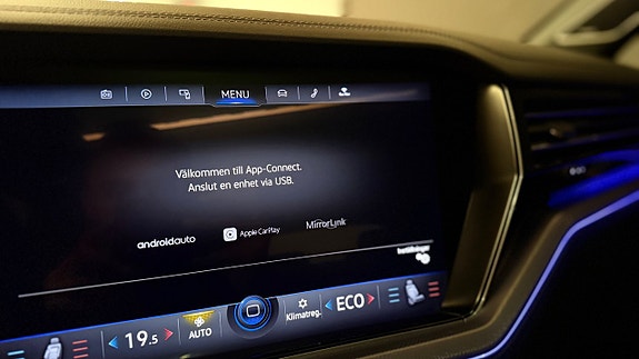 Volkswagen Touareg 27 of 30