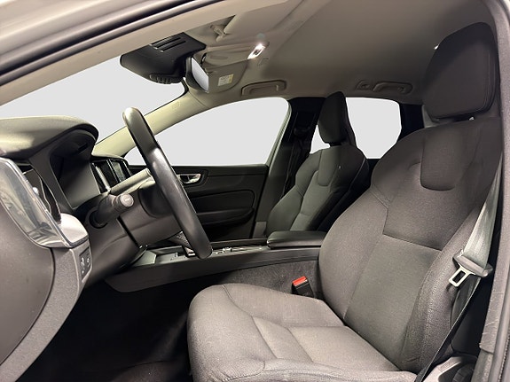 Volvo XC60 15 of 21