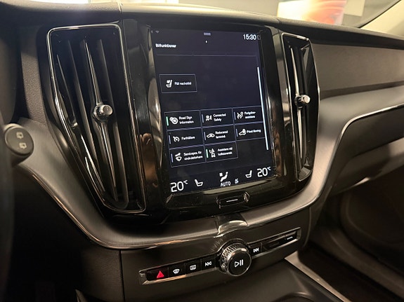 Volvo XC60 17 of 28