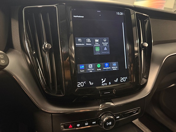 Volvo XC60 19 of 28