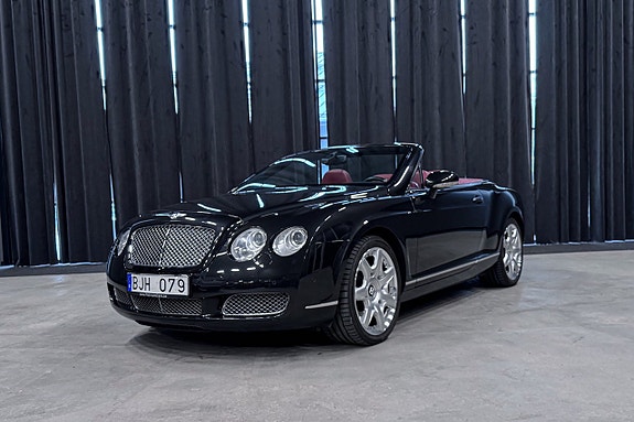 Bentley Continental GTC 3 of 19