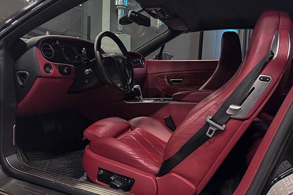 Bentley Continental GTC 12 of 19