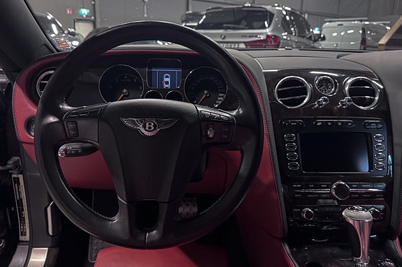 Bentley Continental GTC 16 of 19