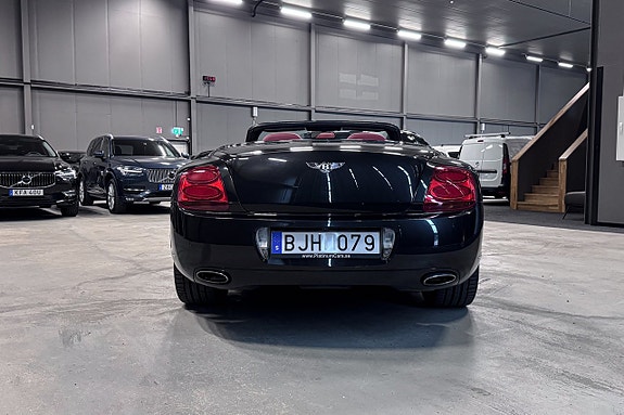 Bentley Continental GTC 7 of 19