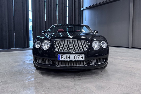 Bentley Continental GTC 11 of 19