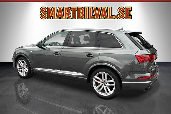 Audi Q7 3 of 30