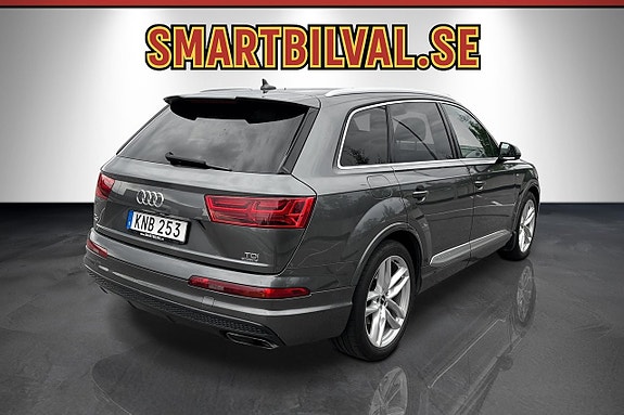 Audi Q7 6 of 30