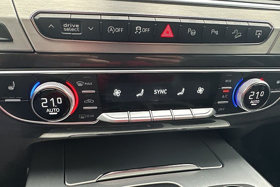 Audi Q7 27 of 30