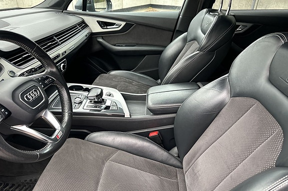 Audi Q7 18 of 30