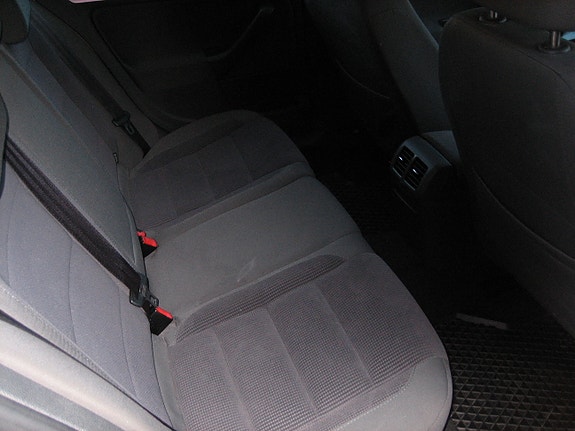 Volkswagen Golf V 9 of 10