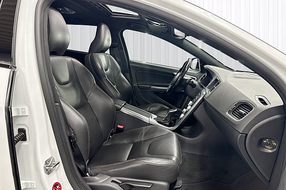 Volvo V60 Cross Country 19 of 20
