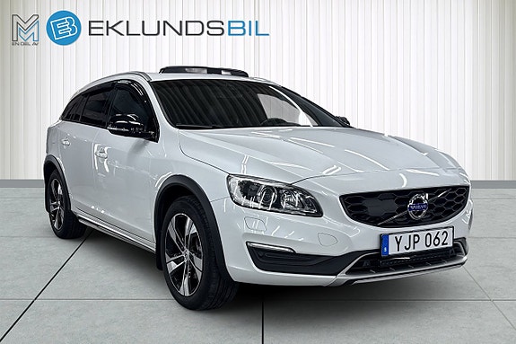 Volvo V60 Cross Country 6 of 20