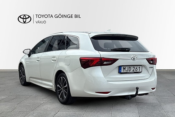 Toyota Avensis 3 of 20