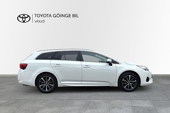 Toyota Avensis 18 of 20