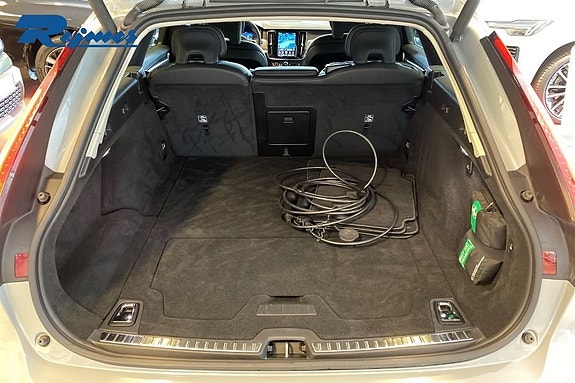 Volvo V90 14 of 21