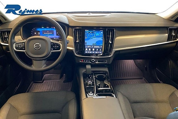 Volvo V90 10 of 21