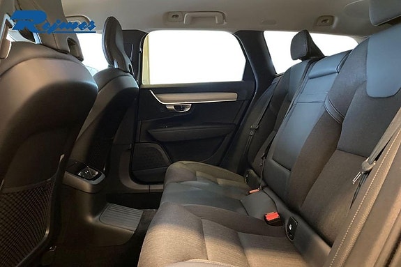 Volvo V90 13 of 21