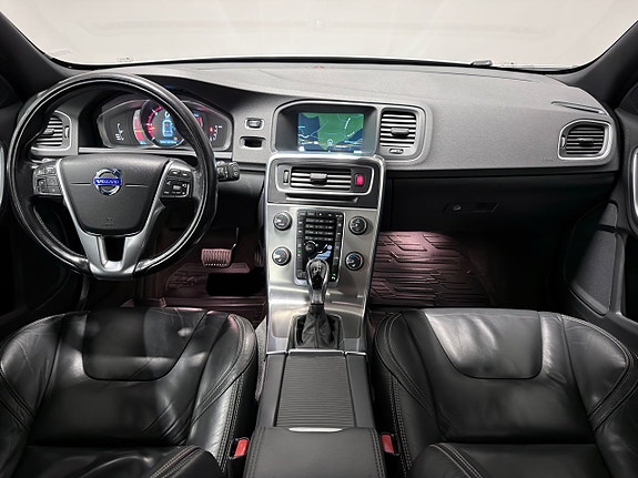 Volvo V60 16 of 28