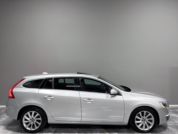 Volvo V60 8 of 28