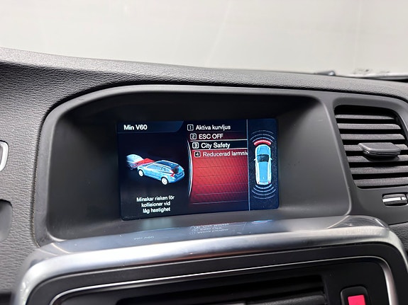 Volvo V60 19 of 28