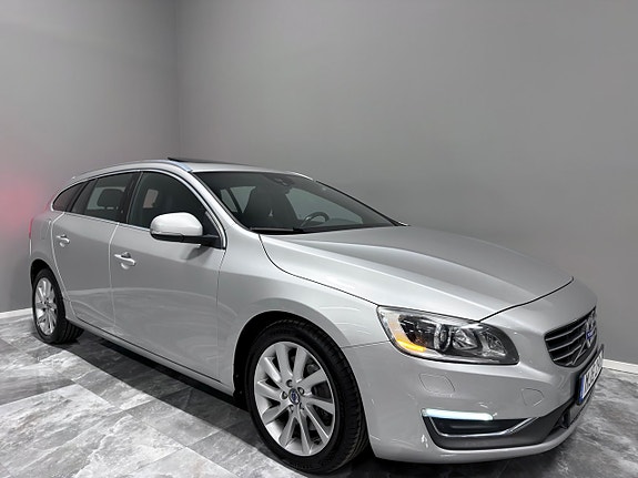 Volvo V60 9 of 28