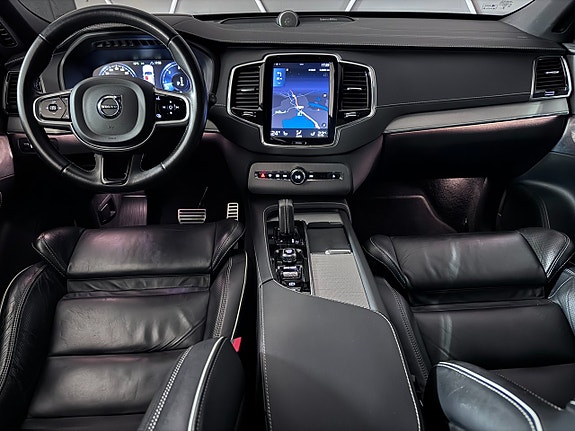 Volvo XC90 7 of 27