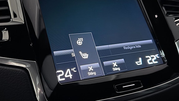 Volvo XC90 24 of 27
