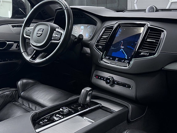 Volvo XC90 9 of 27