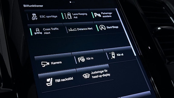 Volvo XC90 18 of 27