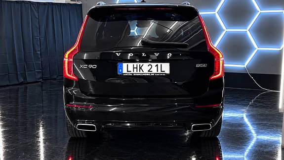 Volvo XC90 6 of 27