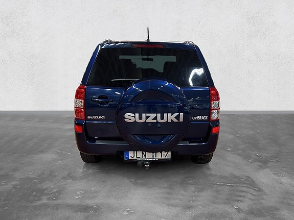 Suzuki Grand Vitara 4 of 15