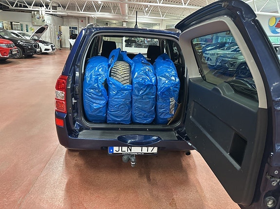 Suzuki Grand Vitara 9 of 15