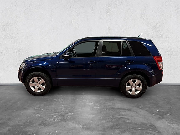 Suzuki Grand Vitara 2 of 15