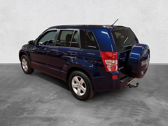 Suzuki Grand Vitara 3 of 15