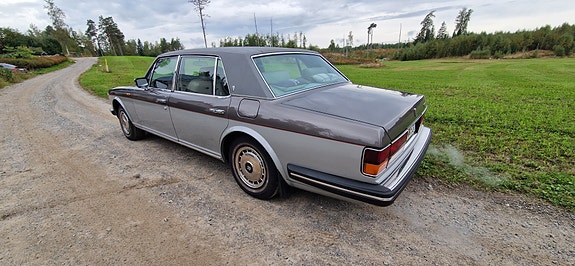 Rolls Royce Silver Spur 2 of 6
