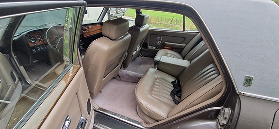 Rolls Royce Silver Spur 5 of 6